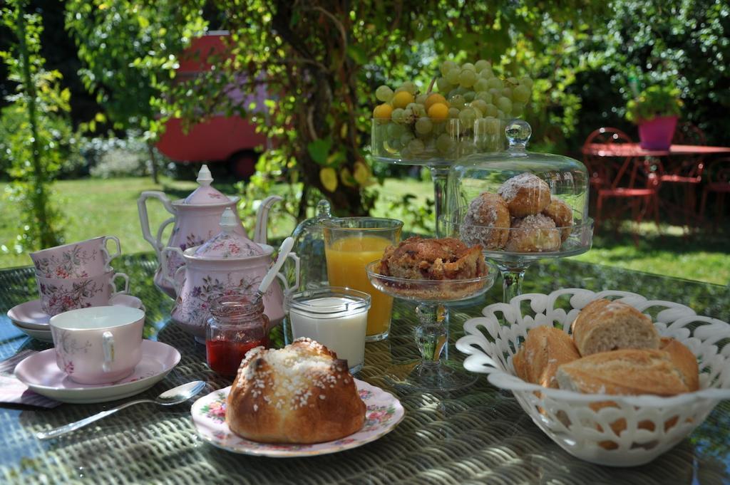 Bed and Breakfast La Maison De Rose Brossac Exterior foto