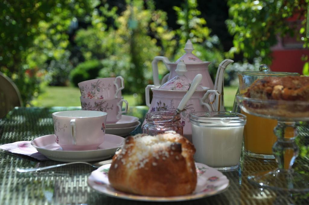 Bed and Breakfast La Maison De Rose Brossac Exterior foto